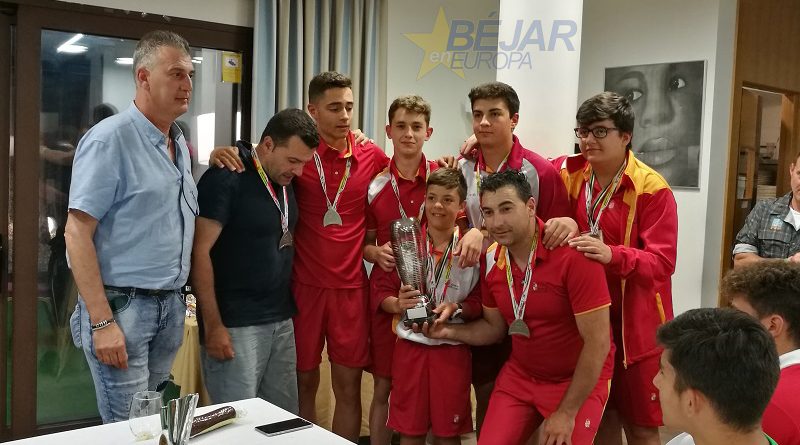 El pescador bejarano, Pablo López, ha participado en el Campeonato de España Juventud, con la selección de CyL