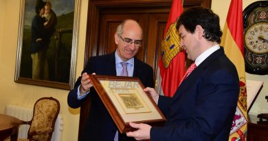 El presidente de la Junta de CyL visita la Diputación de Salamanca