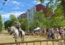 El Teso de la Feria acoge un año más el mercado de ganado y la quedada de caballistas