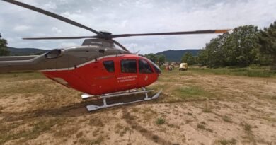 Rescatada una senderista herida tras sufrir una caída en una zona de difícil acceso de La Alberca Rescatada una senderista herida tras sufrir una caída en una zona de difícil acceso de La Alberca