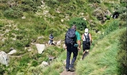 El GREIM auxilia a dos senderistas desorientados en la Sierra de Béjar