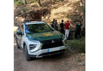 La Guardia Civil auxilia a 4 senderistas desorientados en Hoyamoros