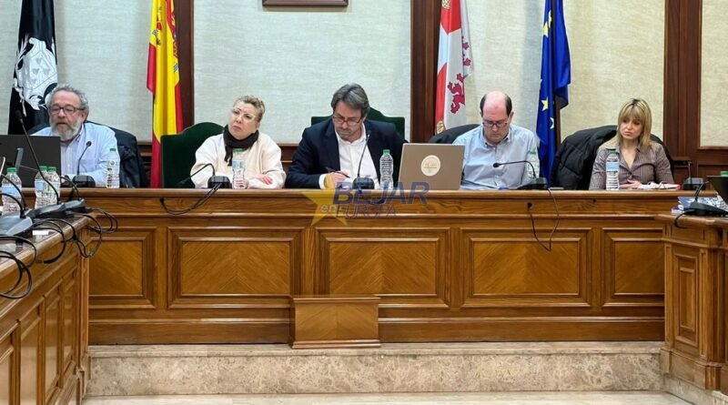 El Pleno debatirá la gratuidad del autobús urbano para los mayores de 65 años