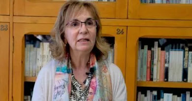 Yolanda Izard presenta «El viaje de los niños sin nombre» Yolanda Izard presenta «El viaje de los niños sin nombre»