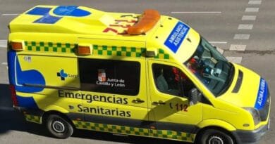 Un herido tras el choque de dos camiones en Vallejera de Riofrío