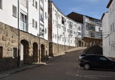 Renovación de las redes de agua y la pavimentación en la Puerta del Pico