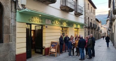 La Hermandad de Jesús Nazareno lanza un Taller de Belenismo en el Casino Obrero